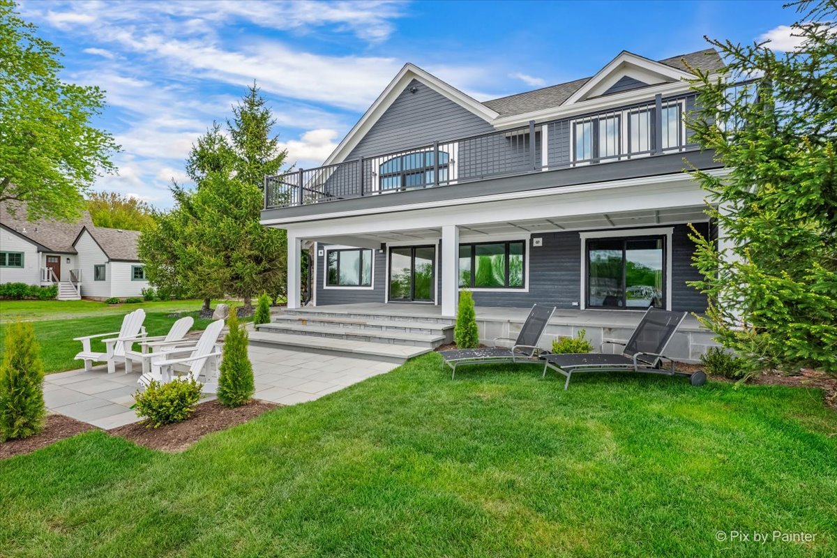 2715 Villa Lane