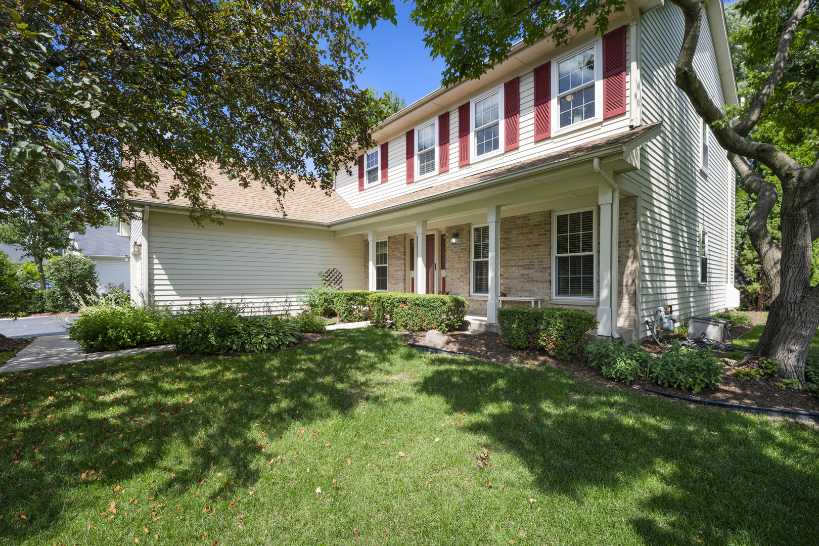 2755 Bluewater Circle