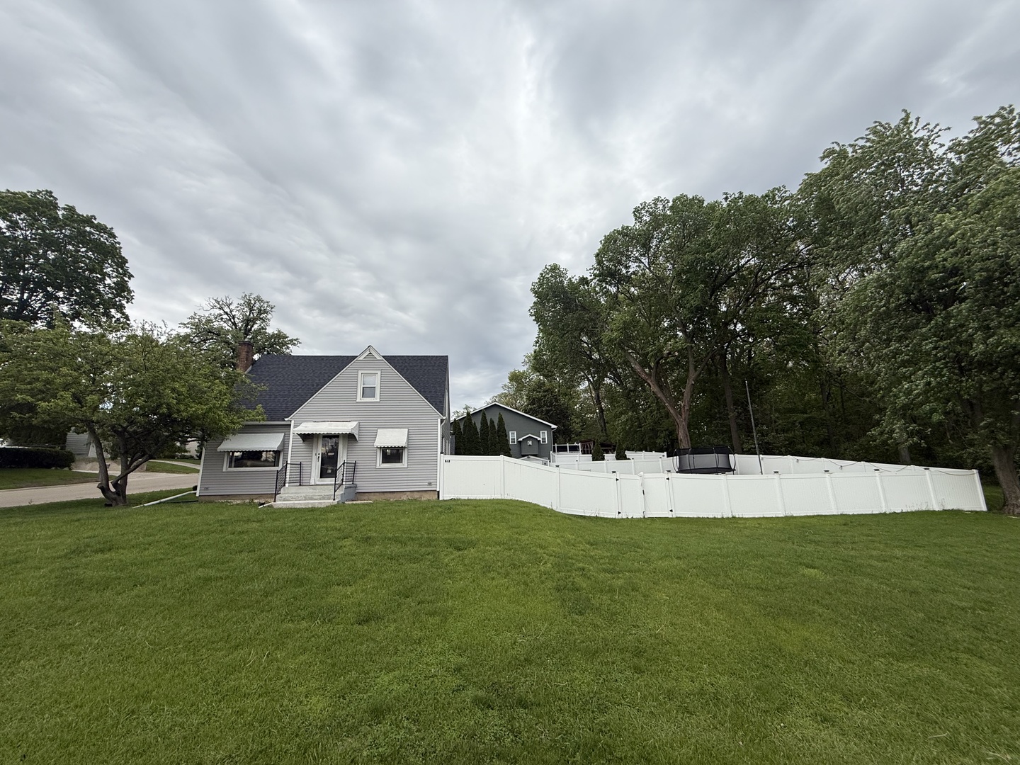 301 Hillside Avenue