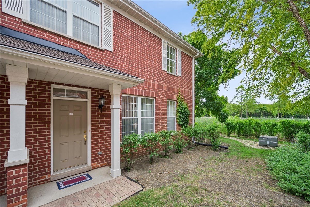 992 Enfield Drive