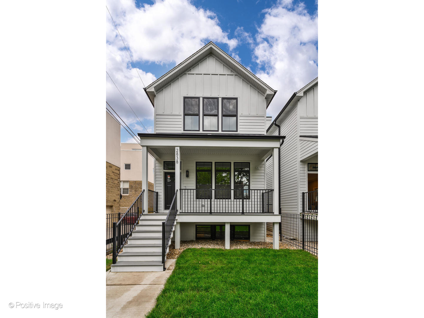 3107 OAKLEY Avenue
