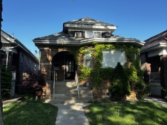 5809 Spaulding Avenue