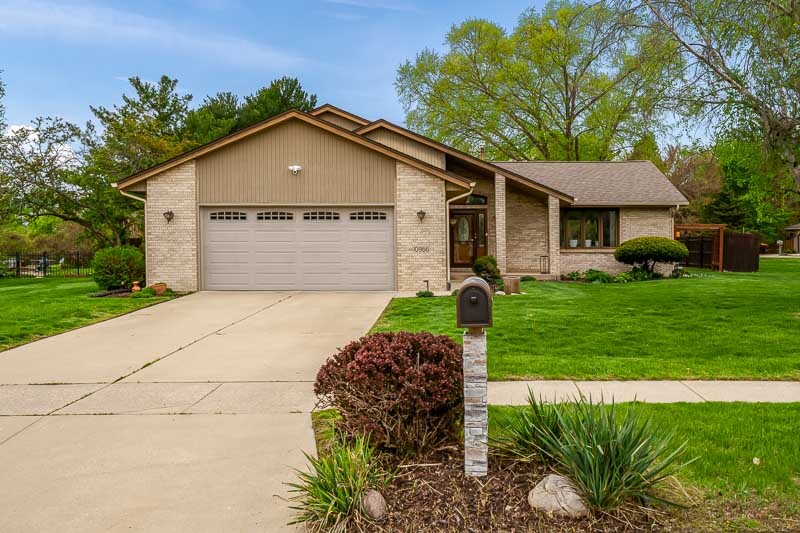 10966 China Berry Lane