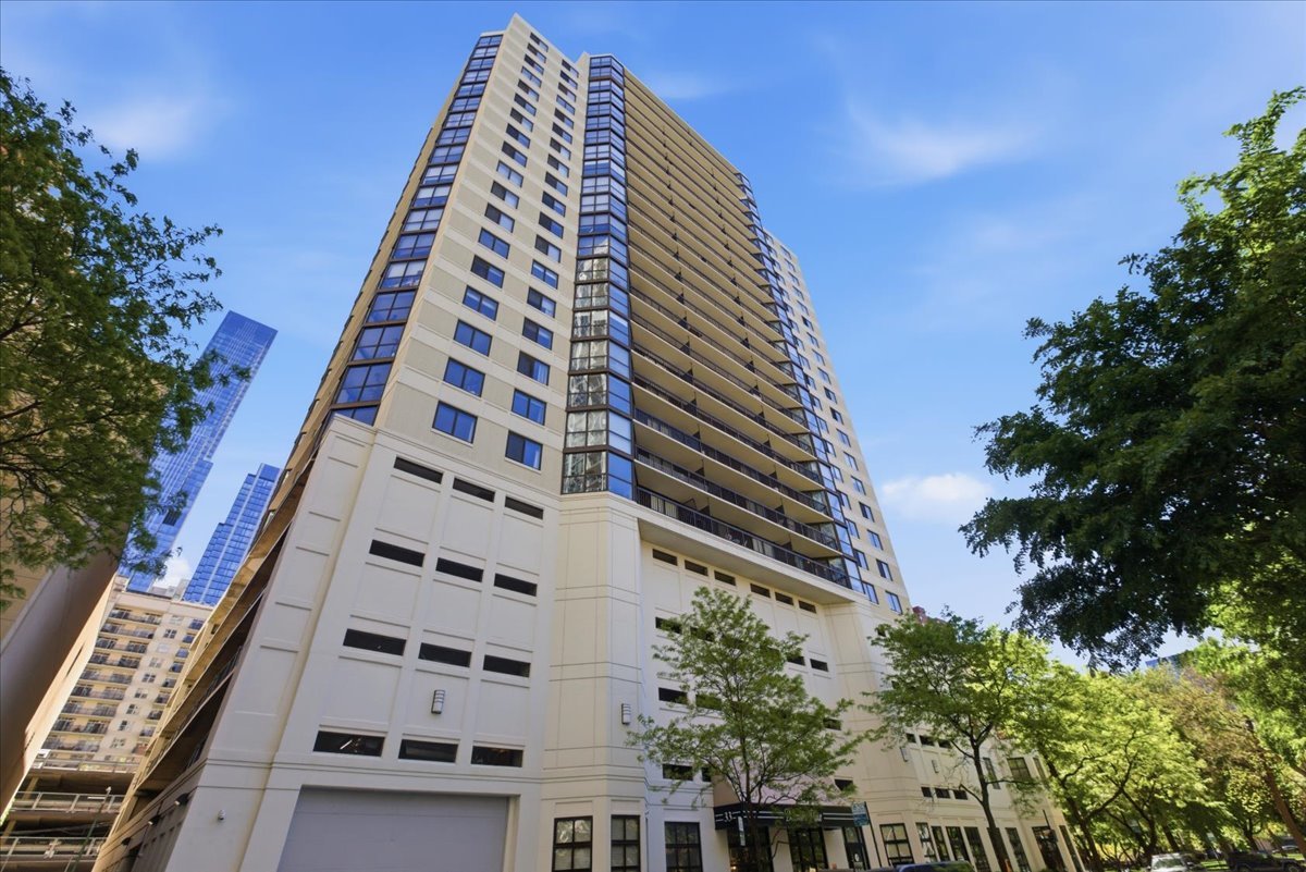 33 Delaware Place