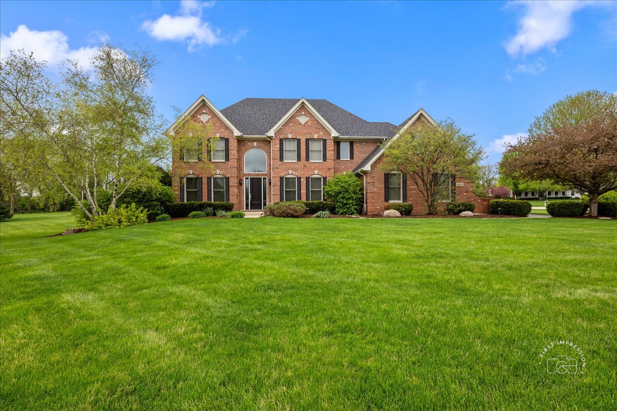 38W535 RED BAY Court