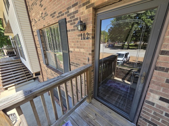 102 Halia Crest