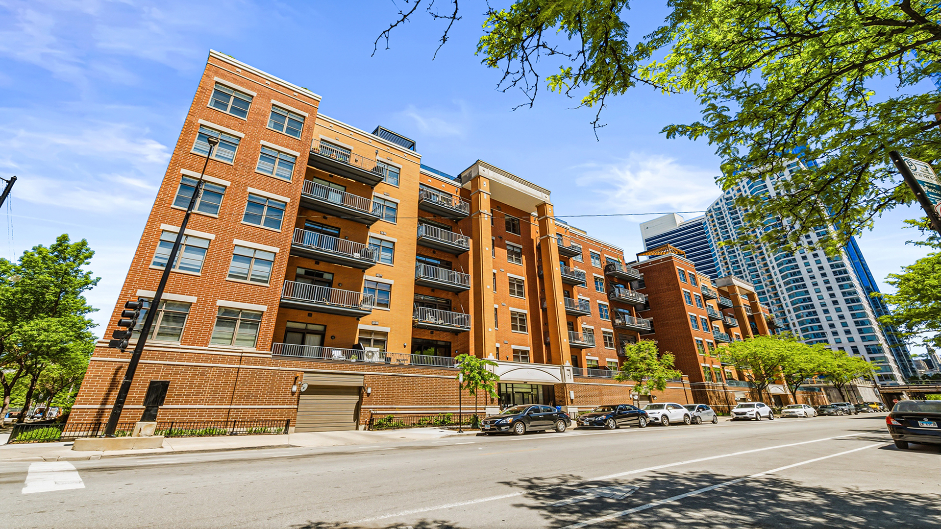 560 FULTON Street