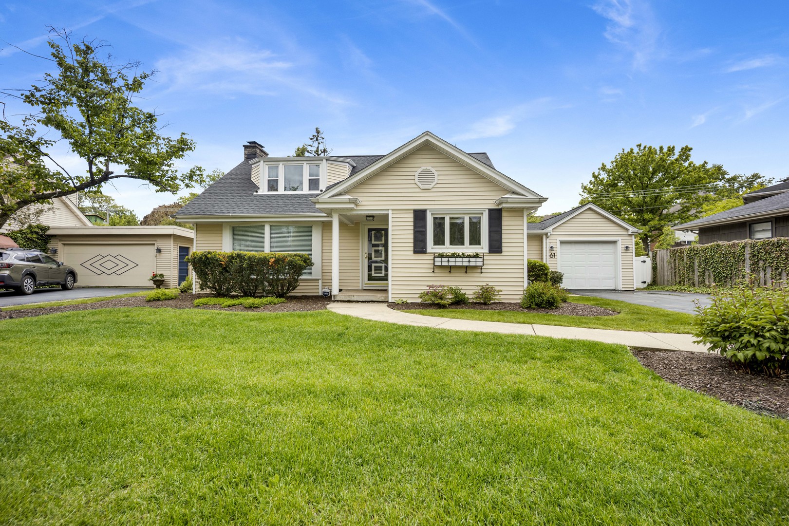 61 HARRIS Avenue