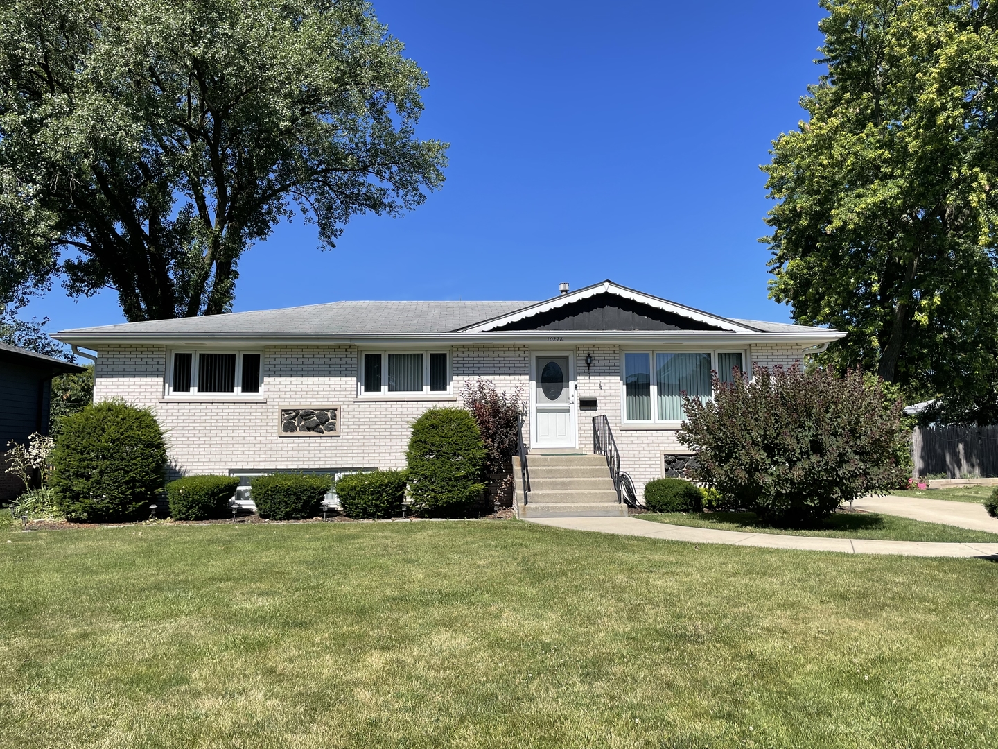 10228 80th Court