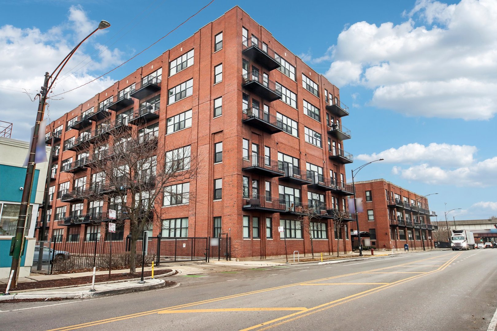 2323 Pershing Road