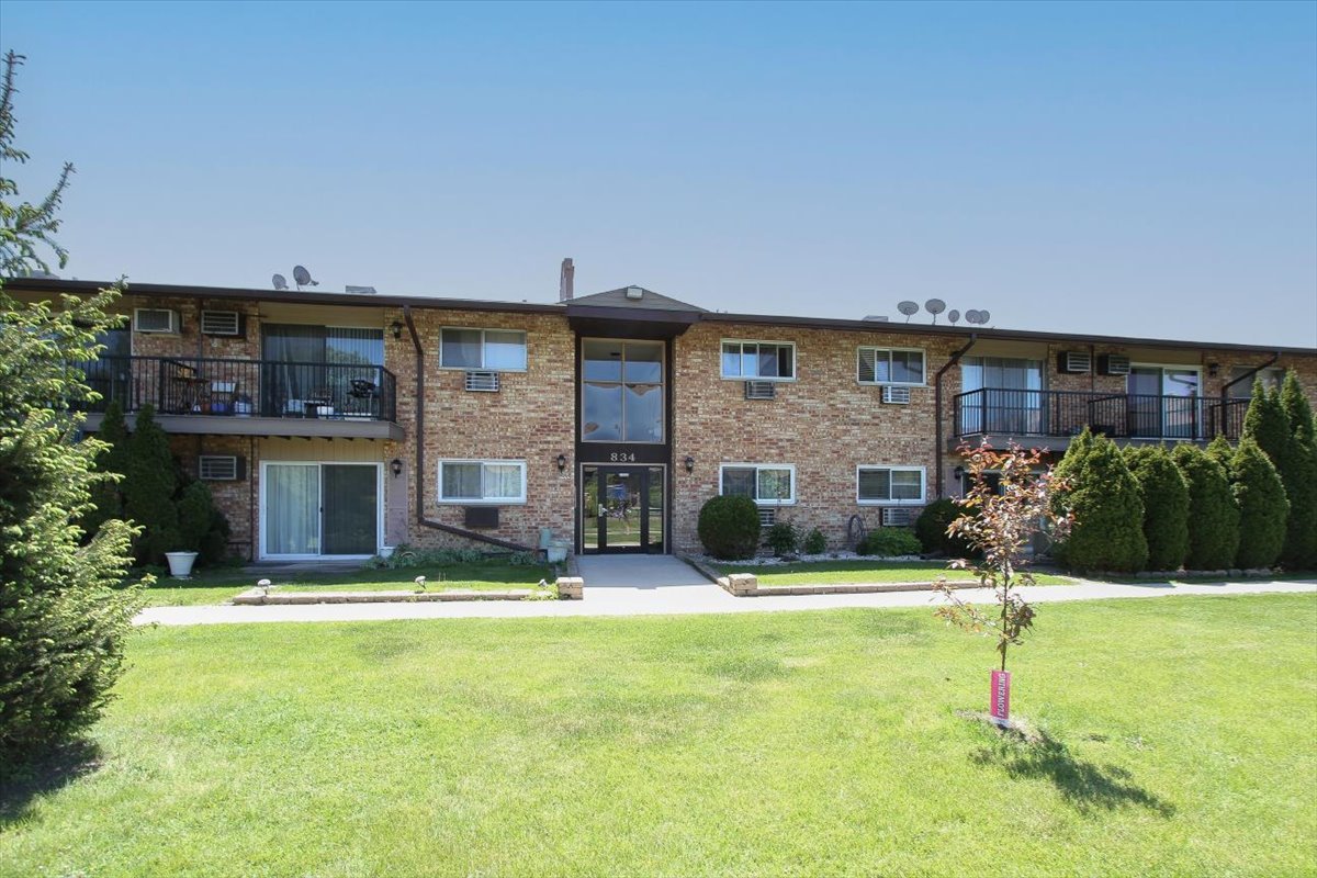 834 Old Willow Road