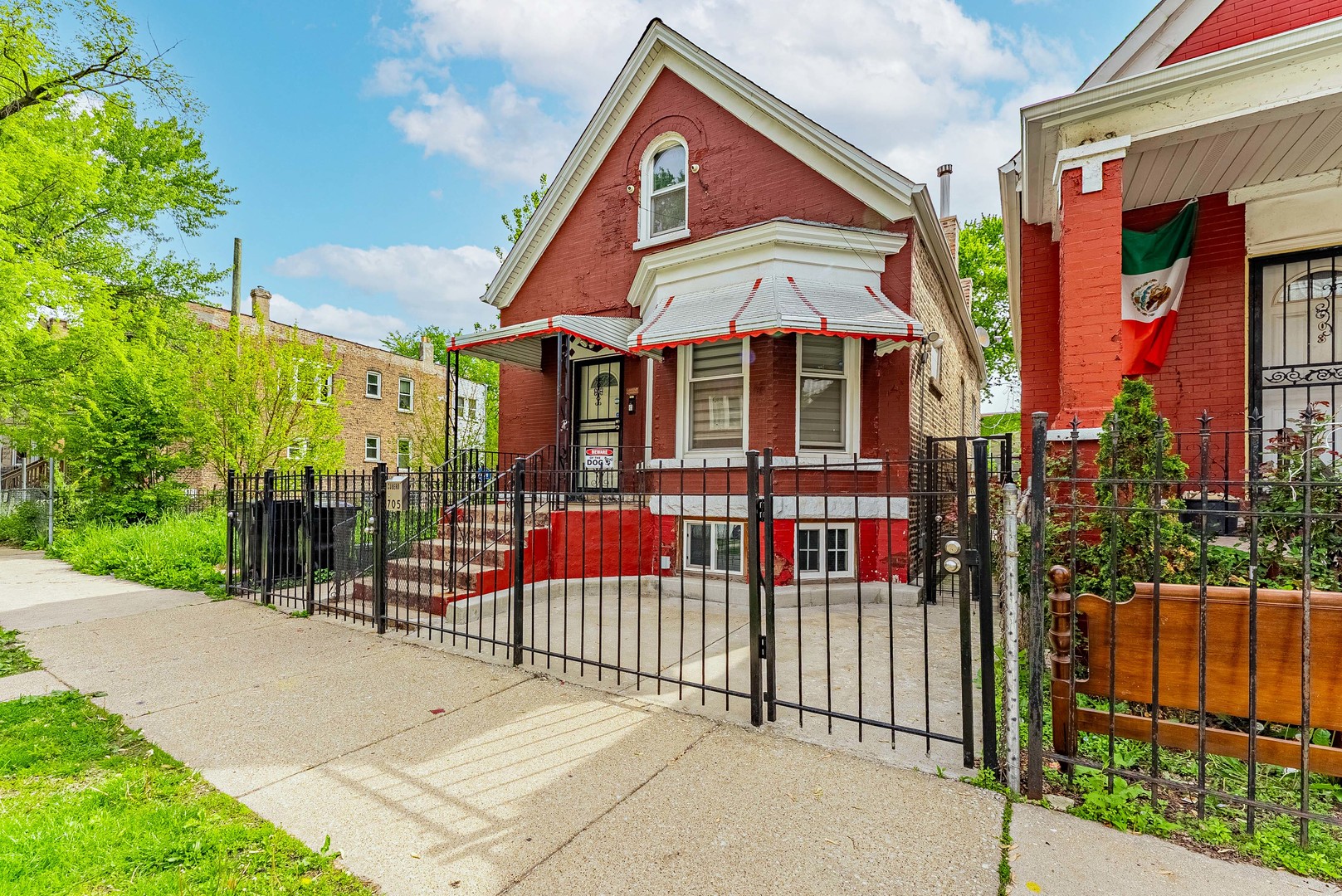 705 Ridgeway Avenue