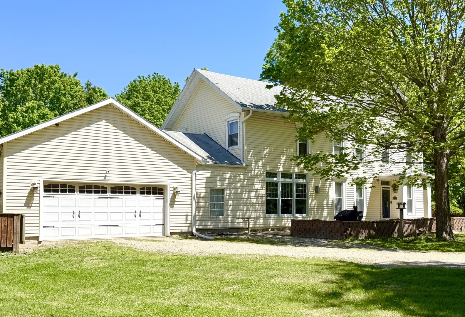206 Hawthorne Avenue