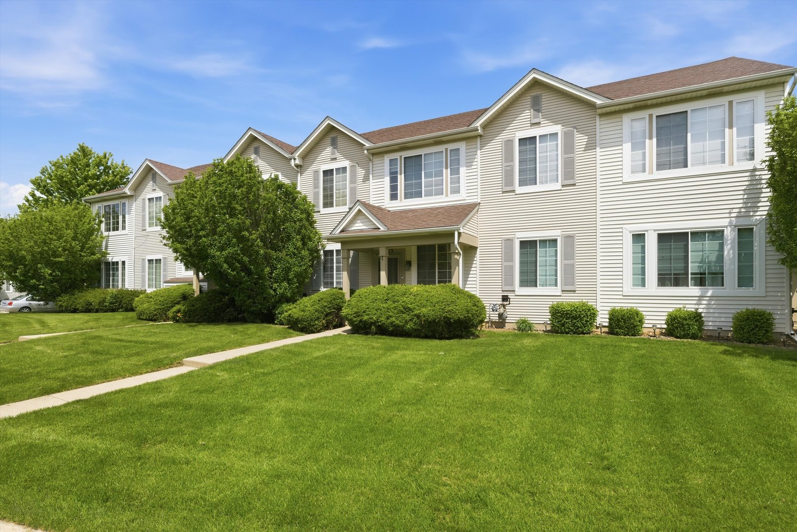 1513 Azalea Circle