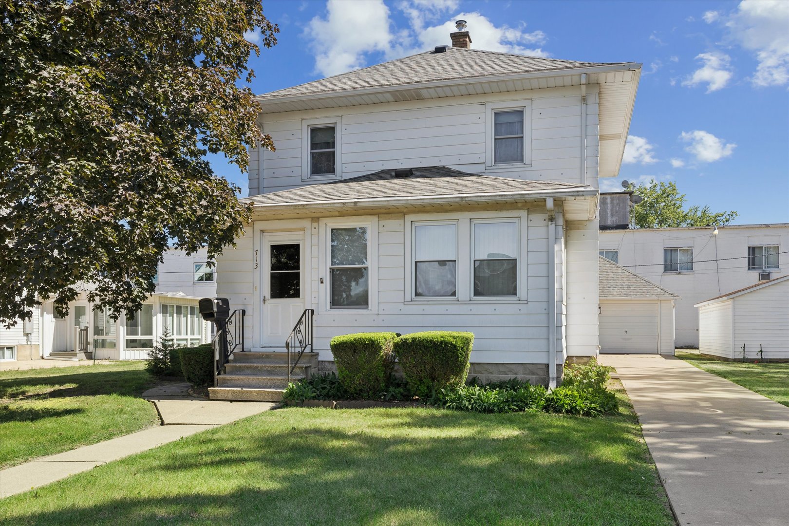 713 8th Street