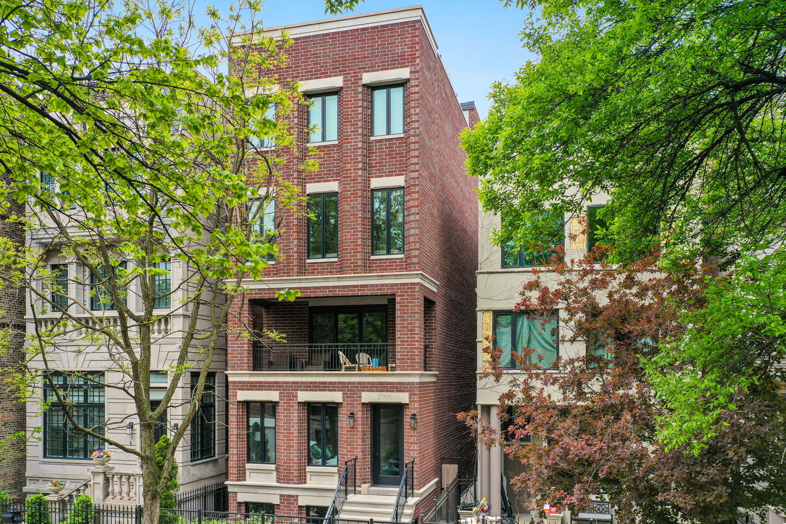 2006 Mohawk Street