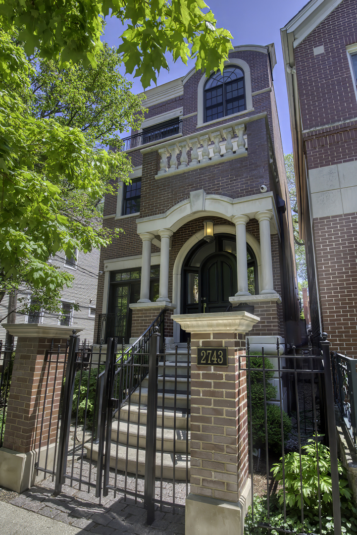 2743 Dayton Street