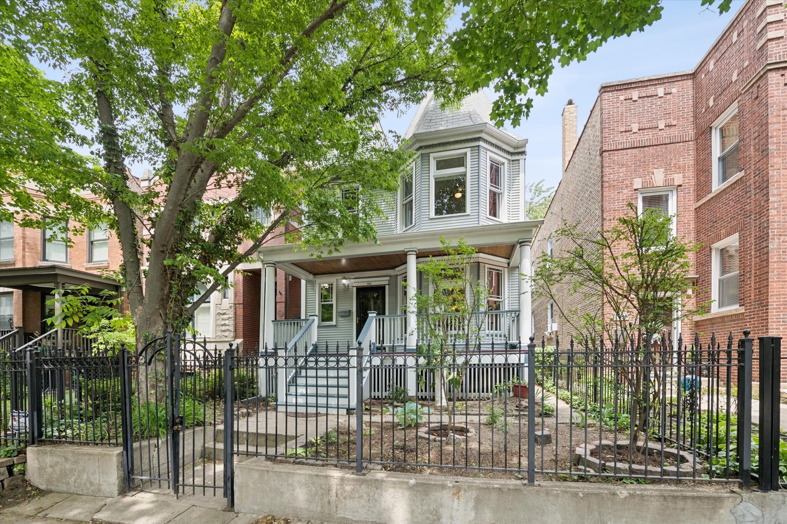 1454 Cuyler Avenue