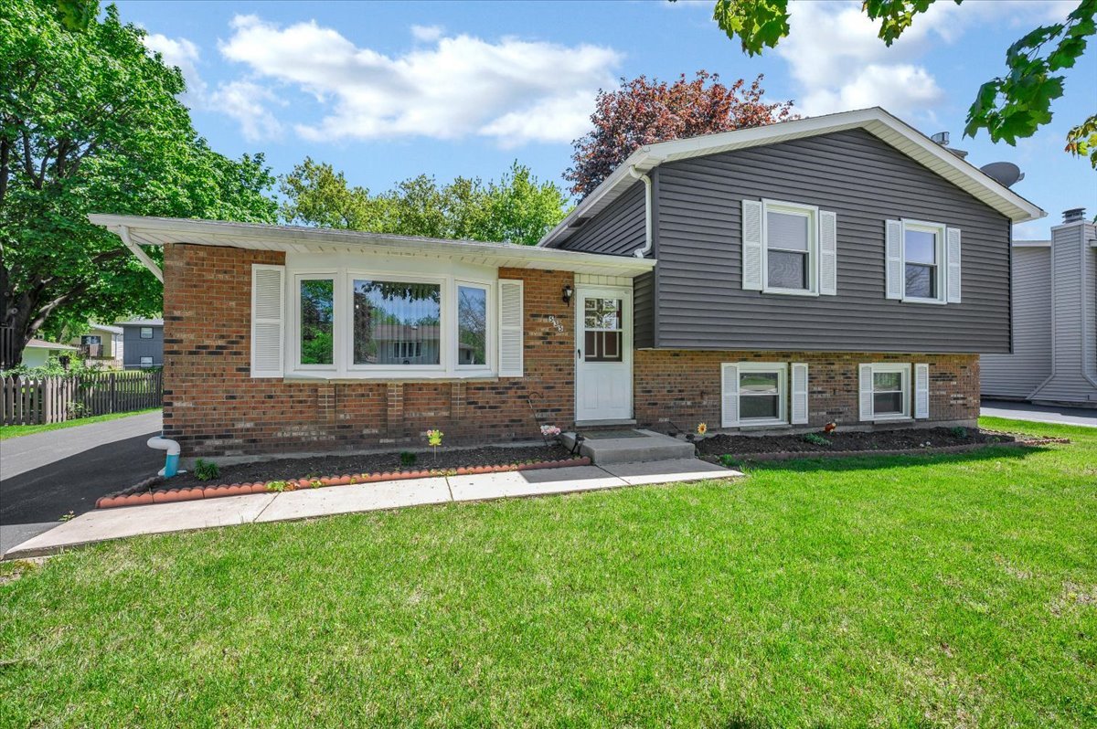 535 Garnett Avenue