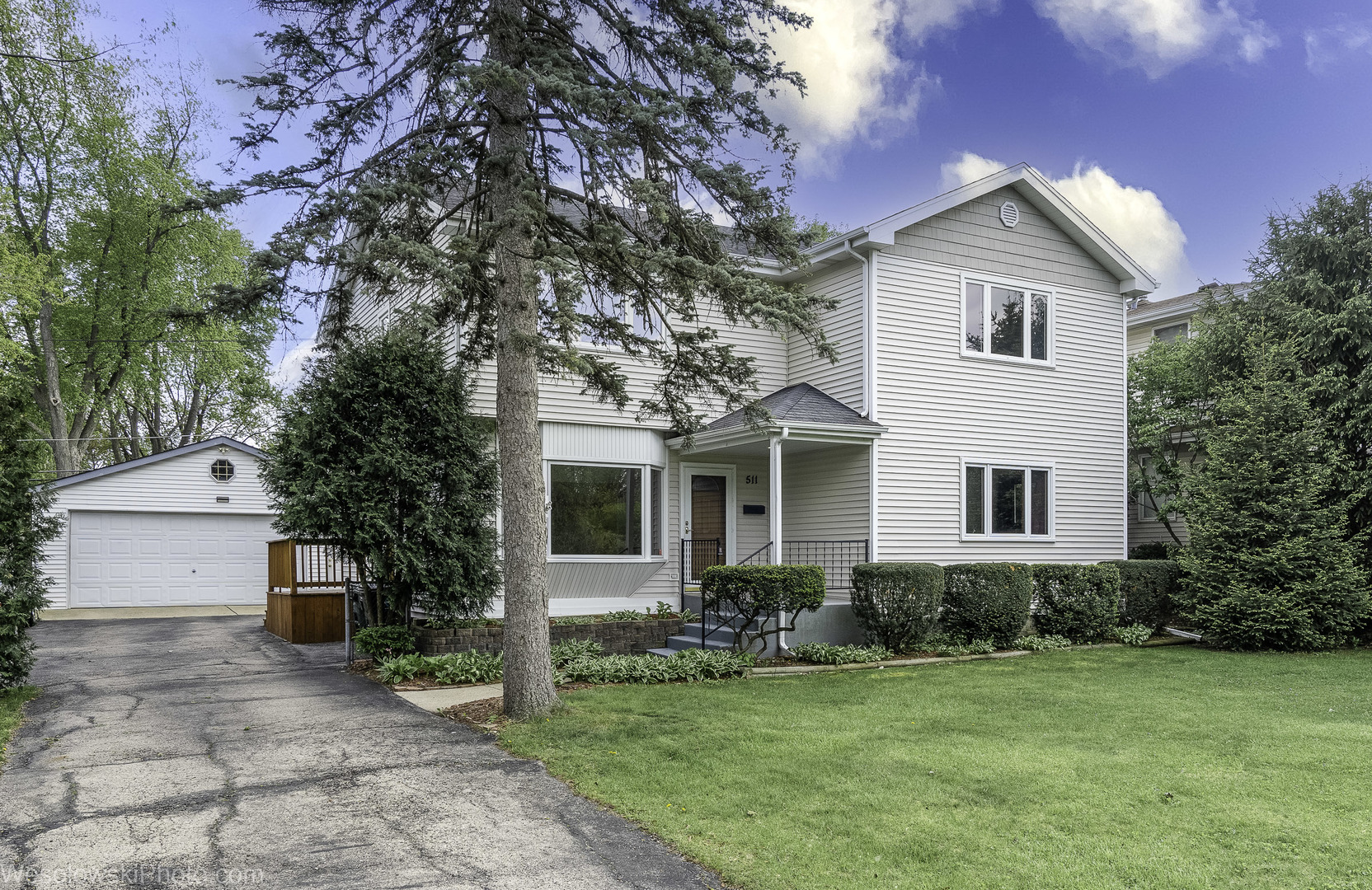 511 Palatine Road