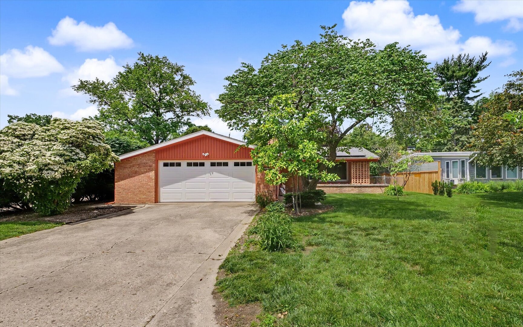 306 Sunnycrest Court