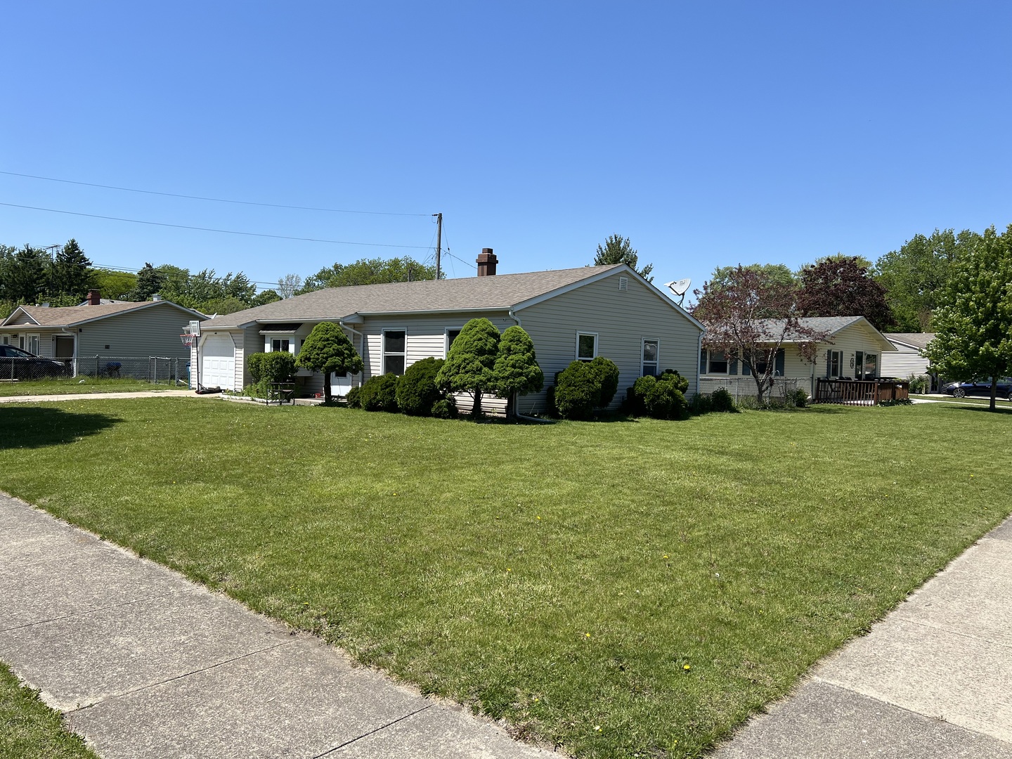 757 Crestwood Drive