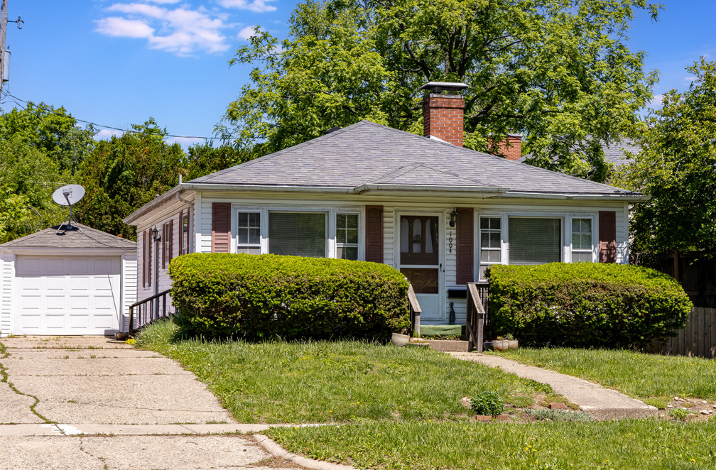 1004 John Street