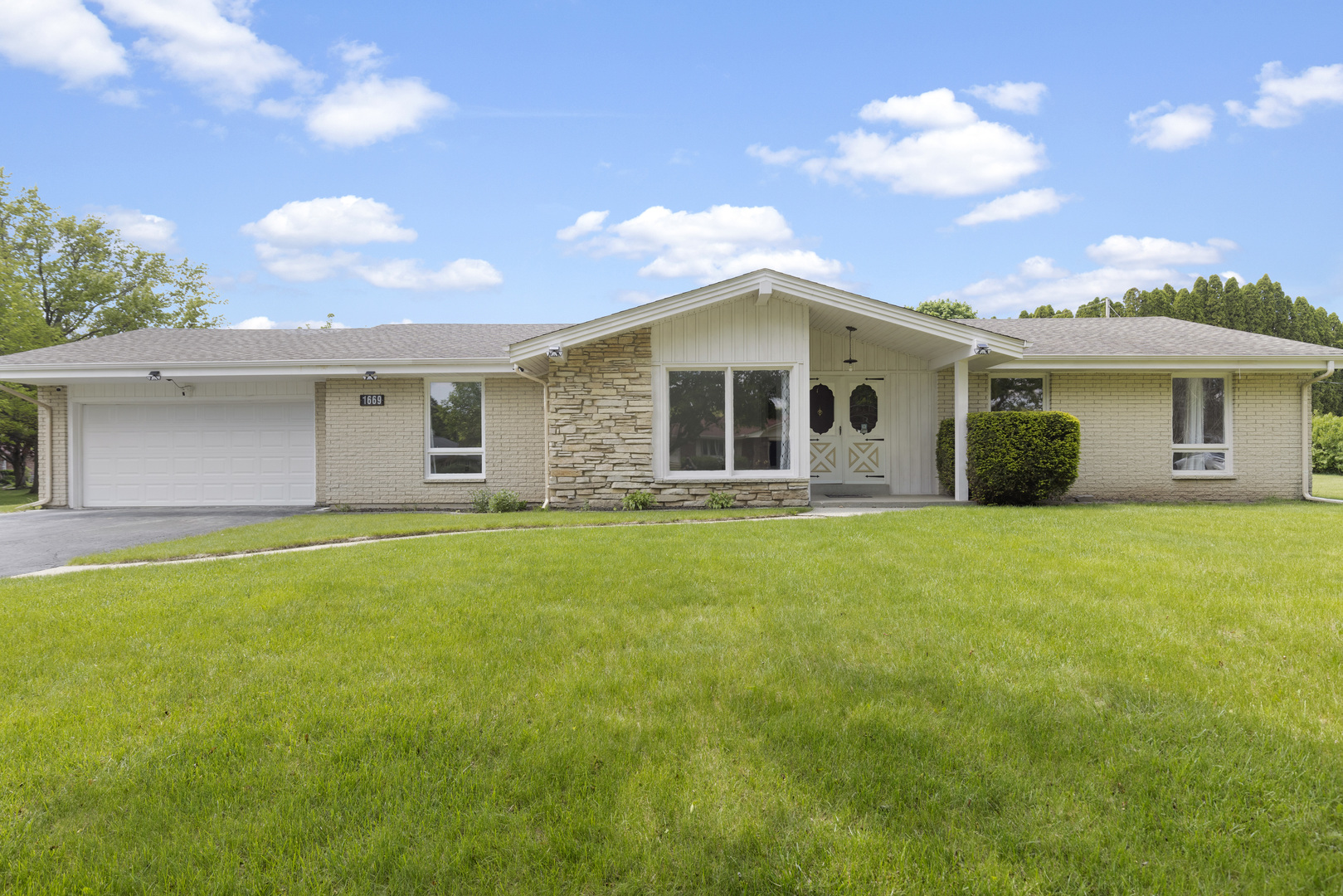 1669 Telemark Drive