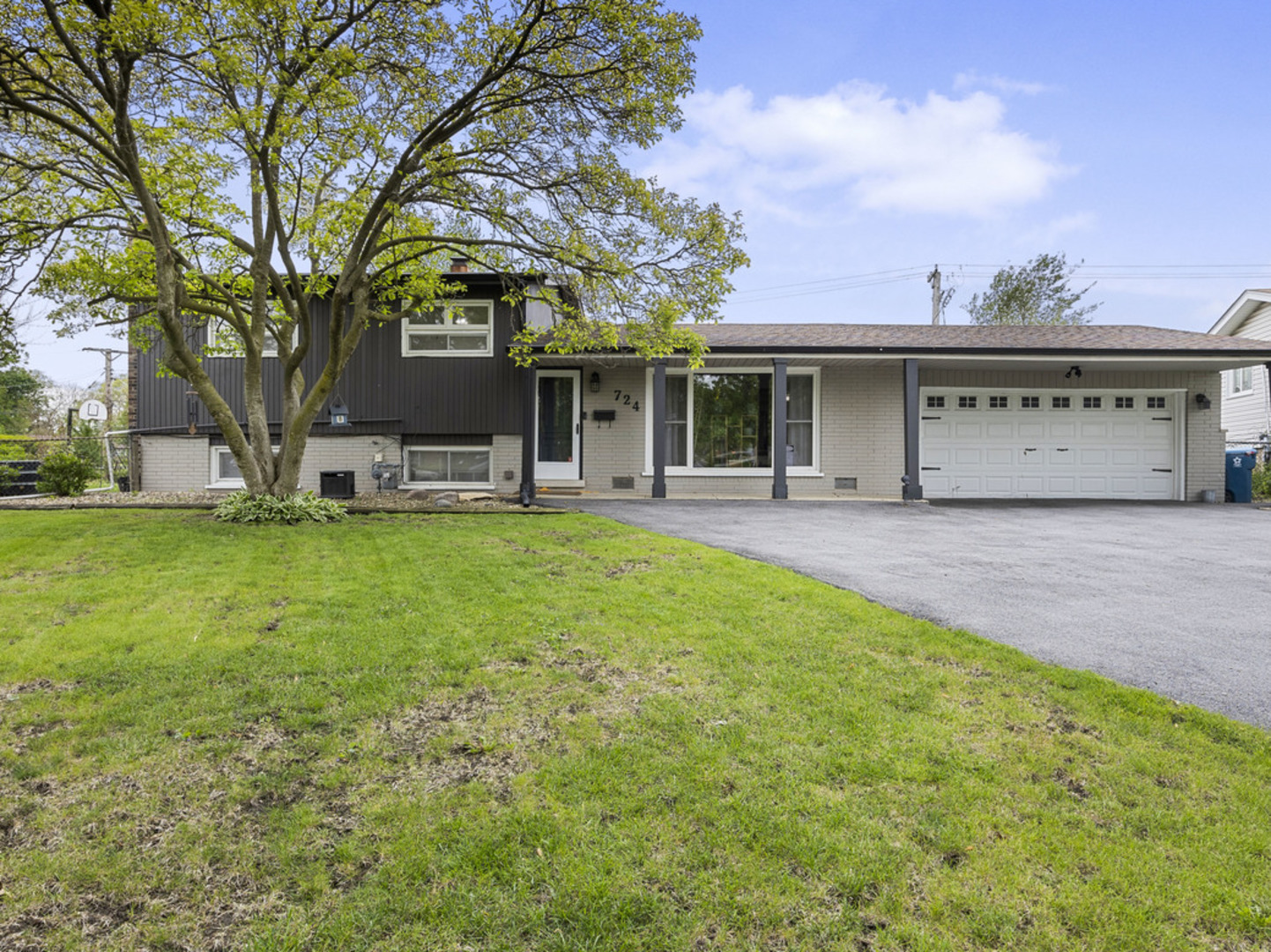 724 Lexington Drive