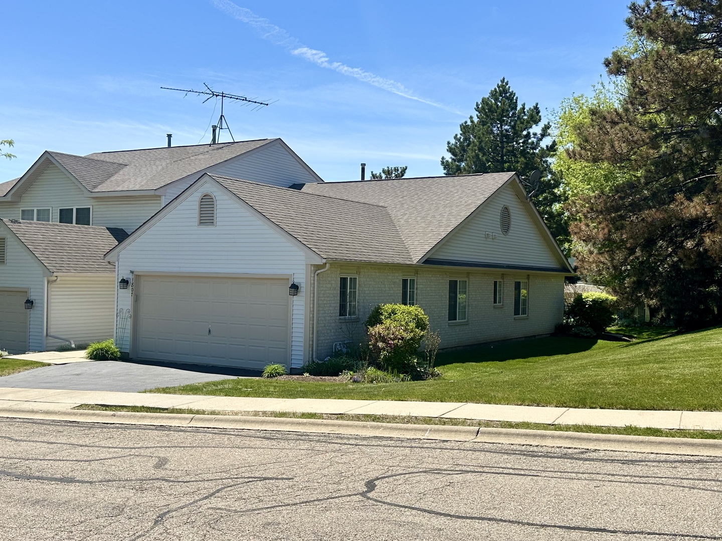 1807 Magnolia Court