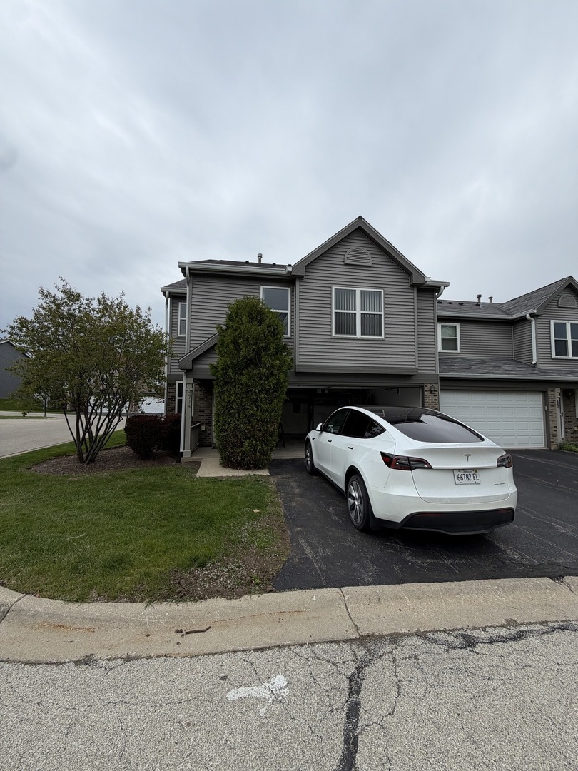 714 Whispering Oaks Drive
