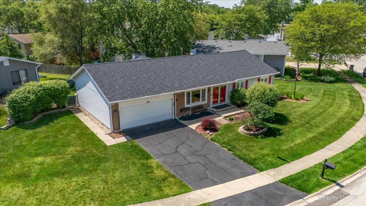 858 SHOREWOOD Drive