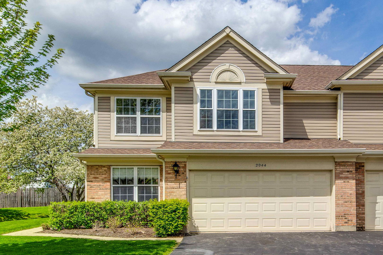 2944 Oak Court