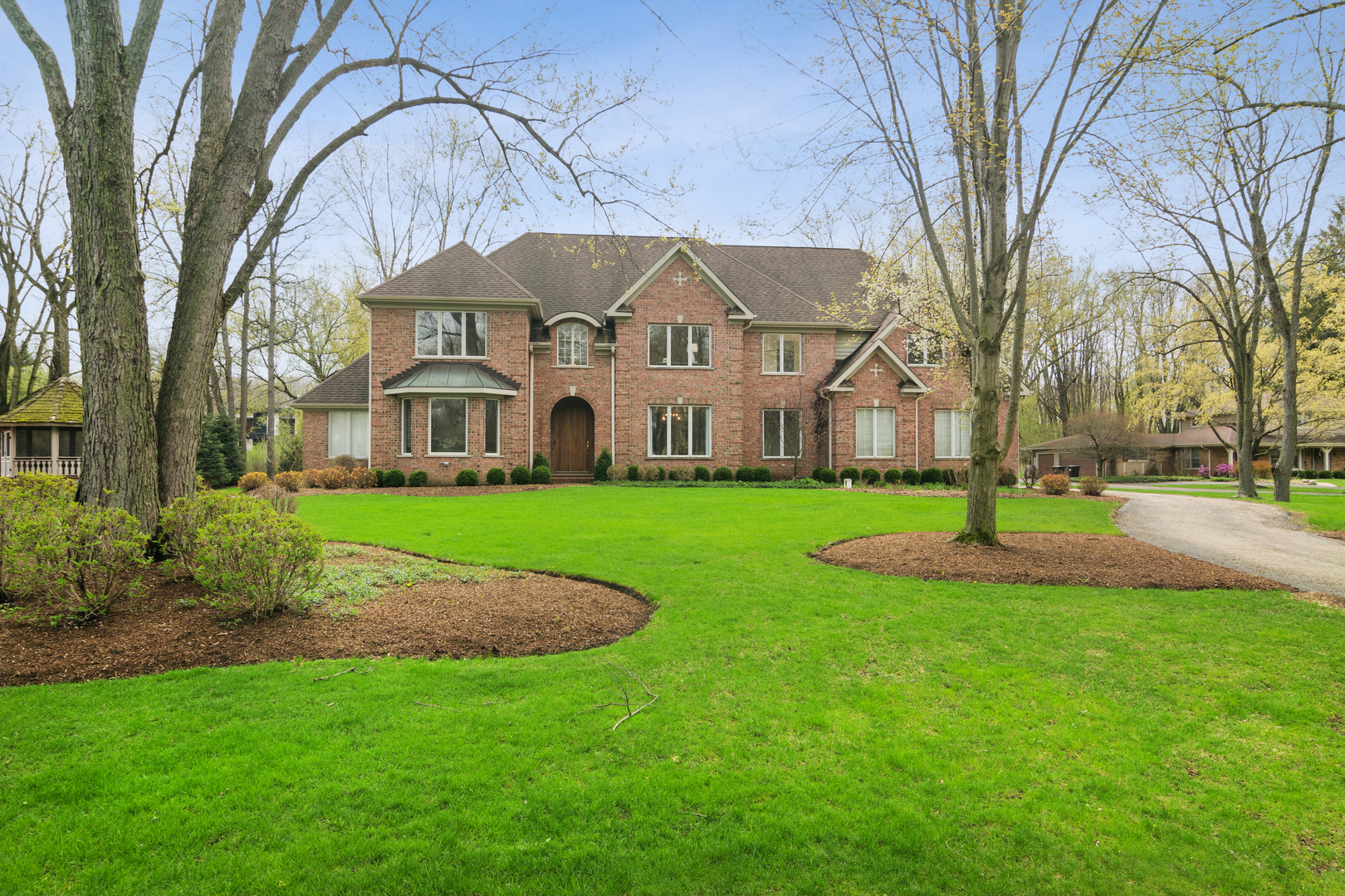 425 BROOKMONT Lane
