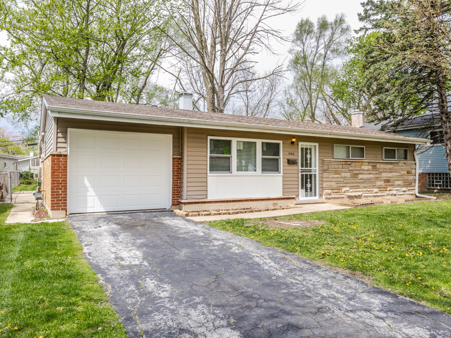 1508 Lincoln Place