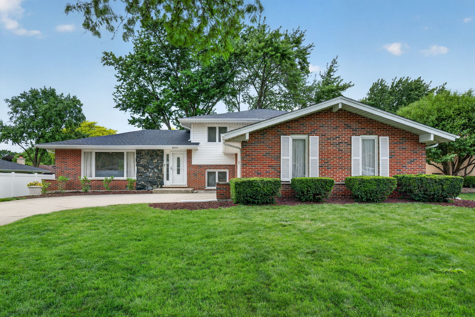 8632 Clifford Drive