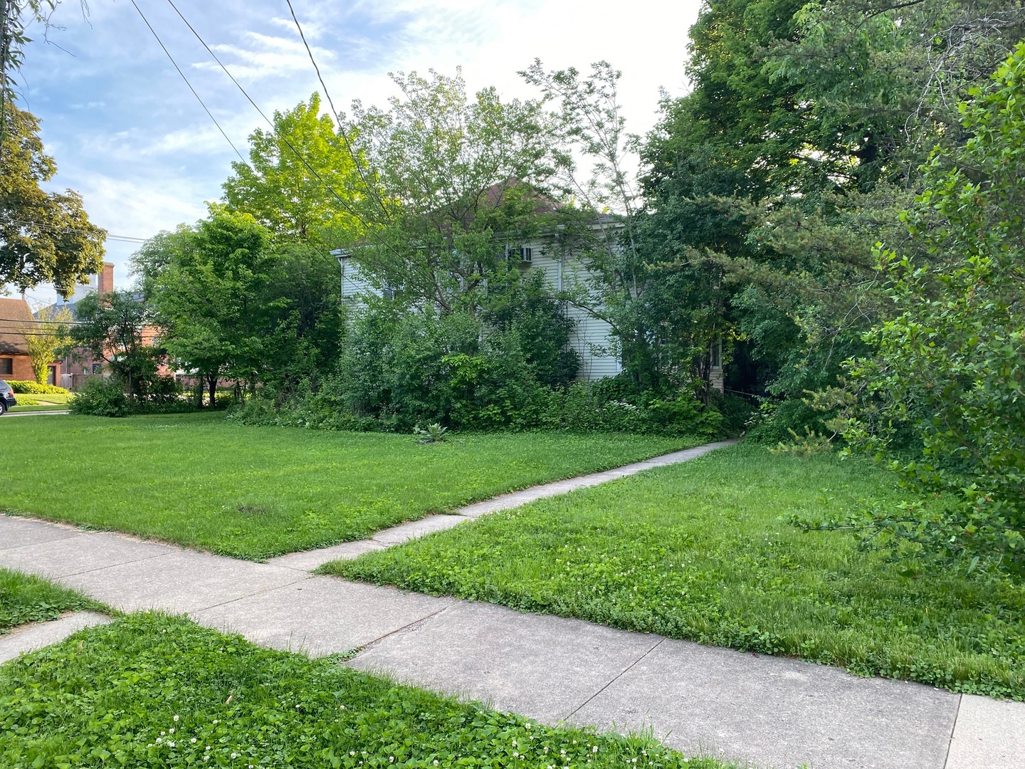 320 Grant Place