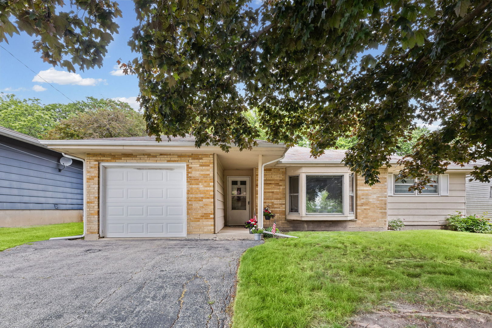 626 Greenbriar Lane