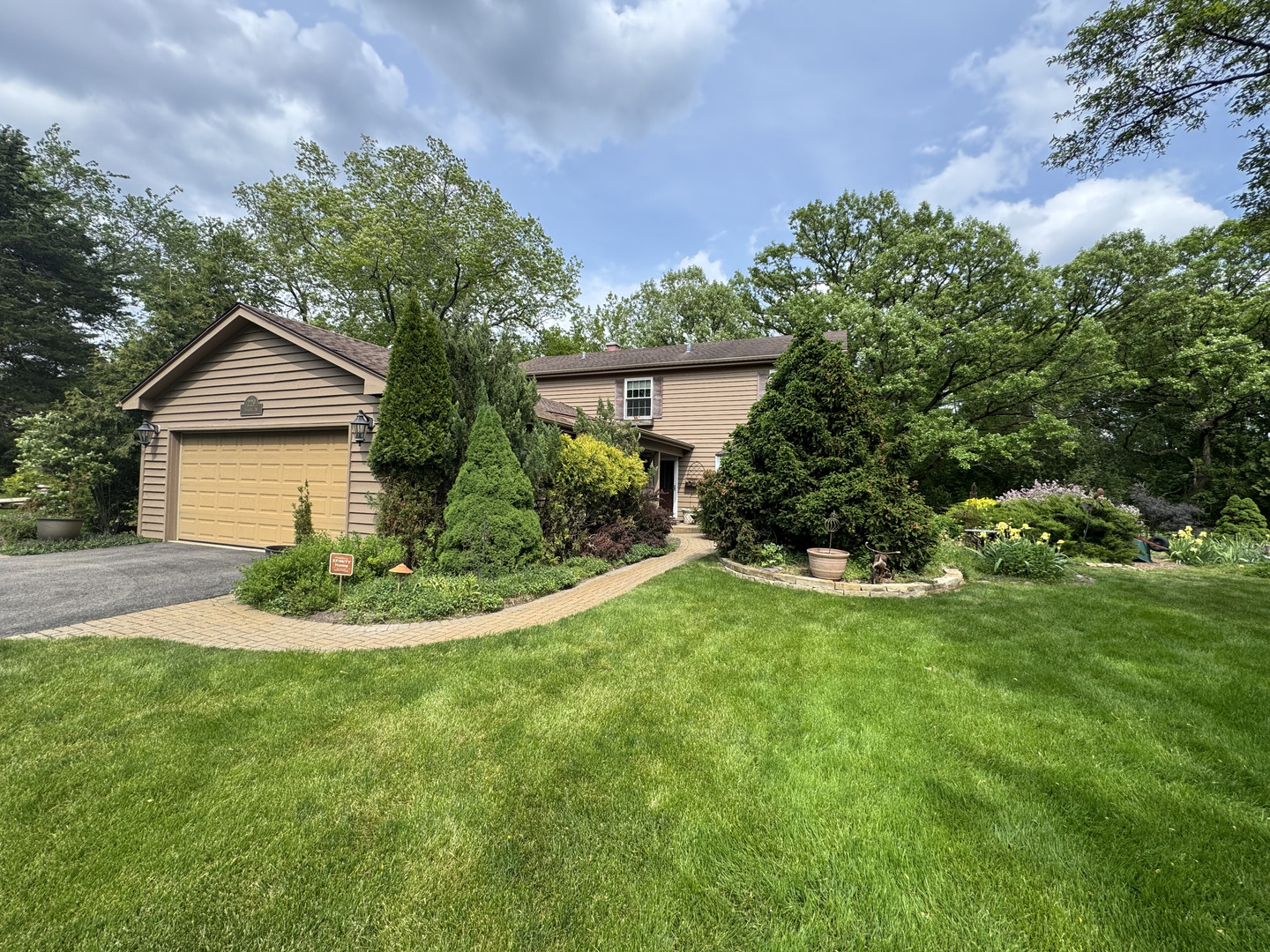 229 Tomahawk Lane