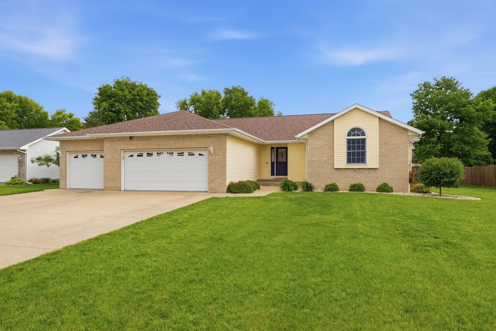 1629 Golfview Court