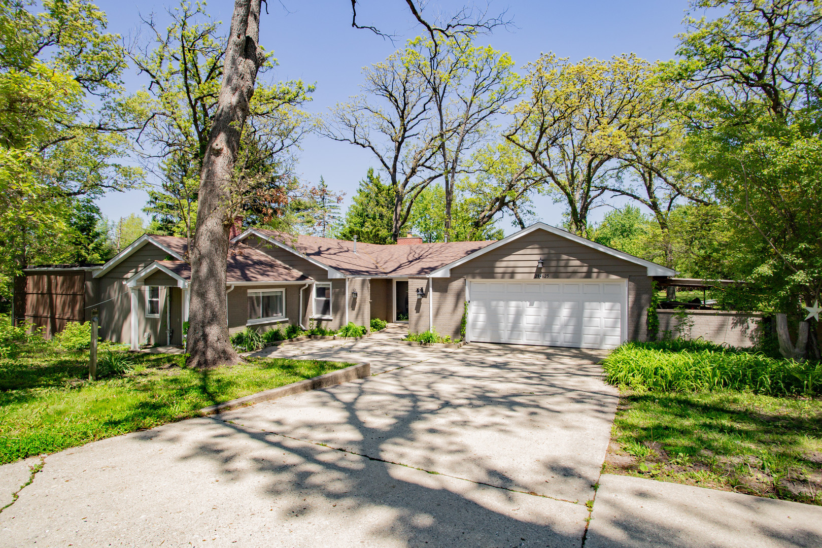 29W625 Hawthorne Lane