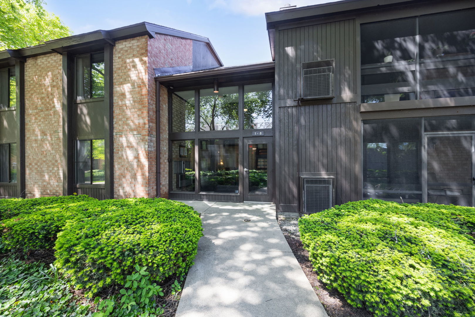 740 Saint Andrews Lane