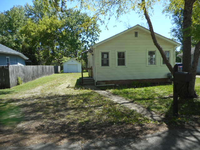 121 Lakewood Avenue