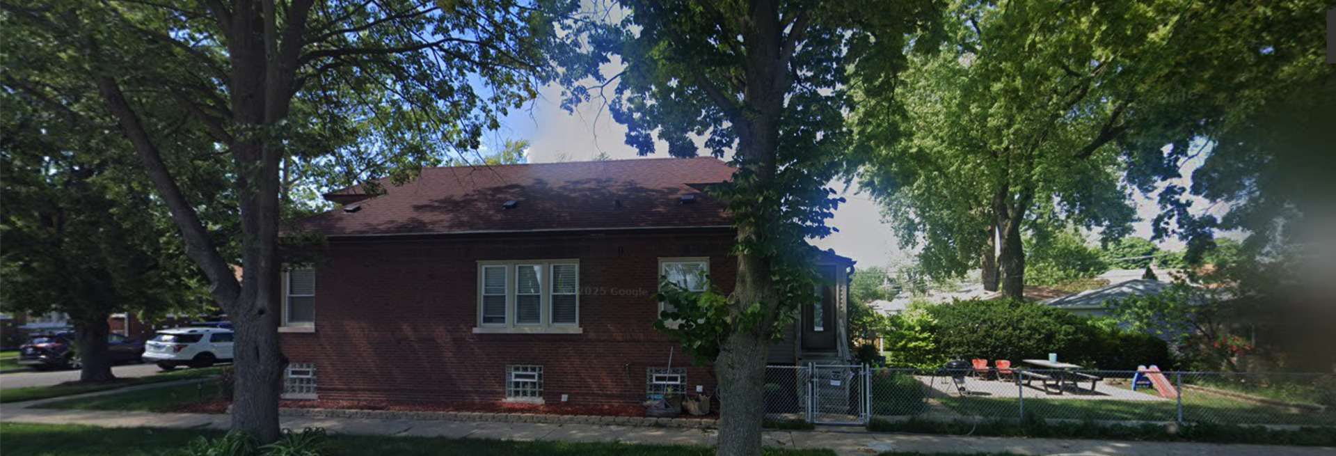 2747 Euclid Avenue