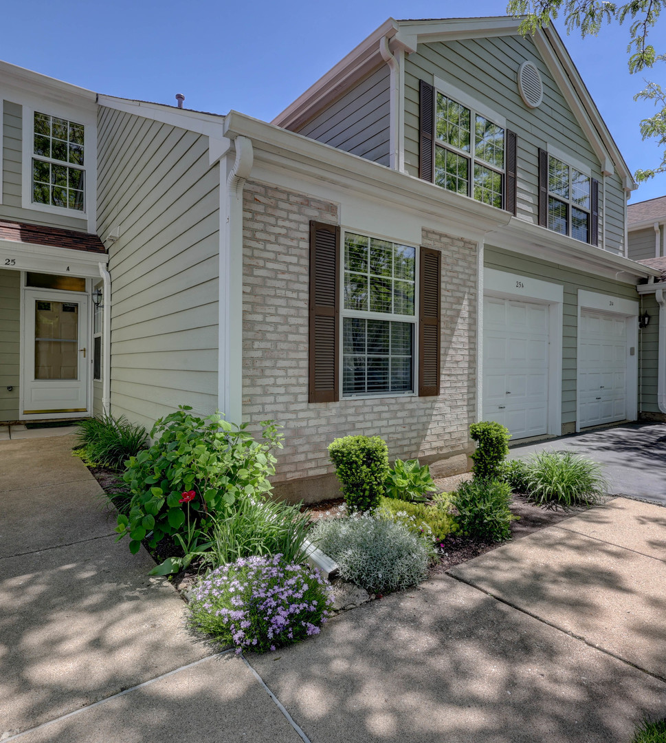 25 Coolidge Court