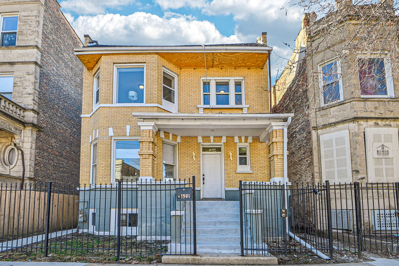 1622 Central Park Avenue