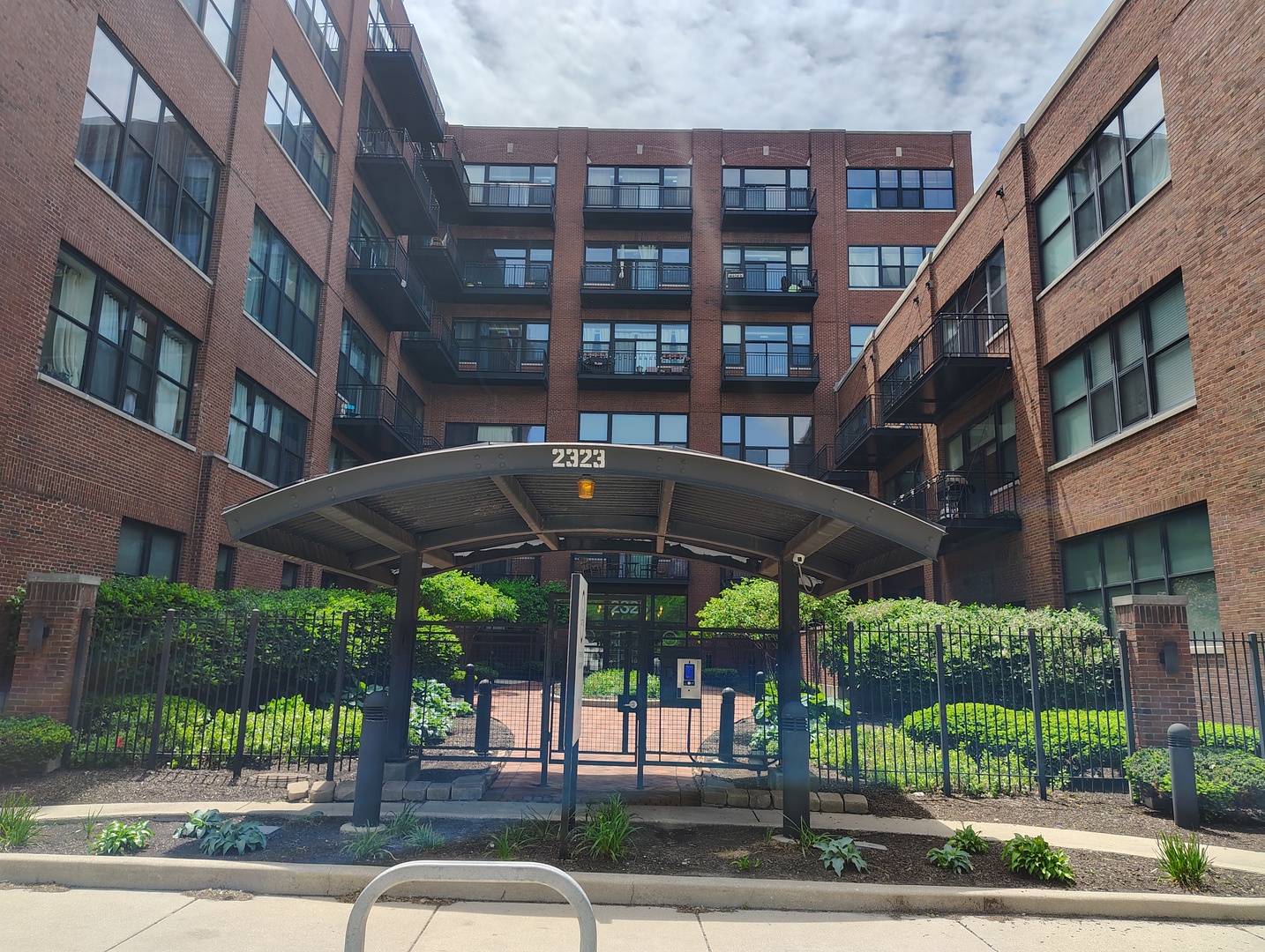 2323 Pershing Road