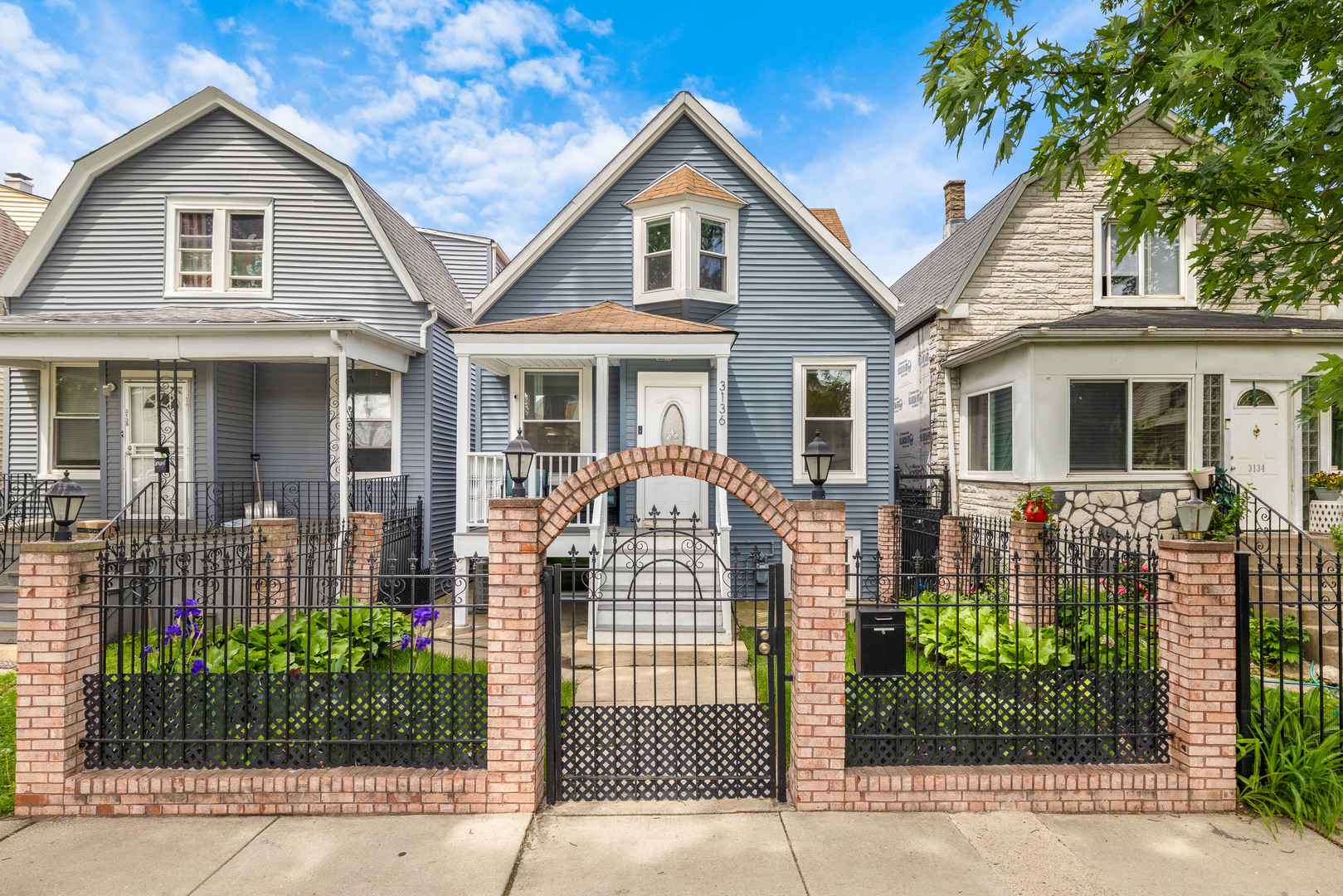 3136 Komensky Avenue