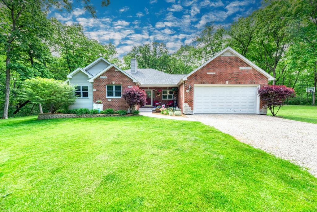 2560 2950th Road