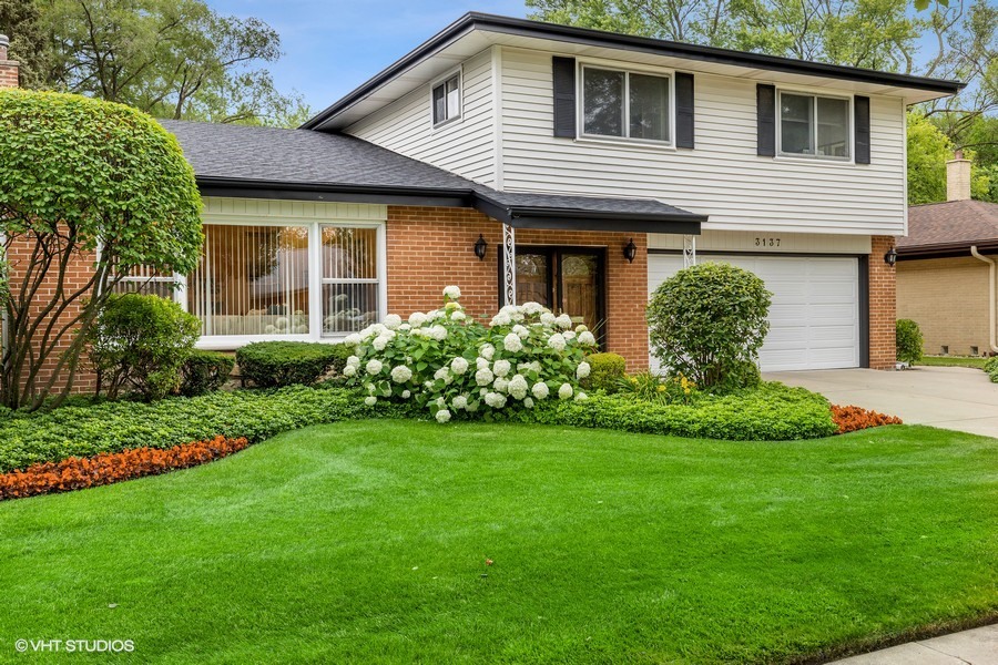 3137 Greenleaf Avenue